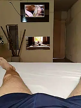 Snapshot of LOIROGOSTOSO87 chatting on 03-12-25, 12:15 LOIROGOSTOSO87 online show from 03-12-25, 12:15