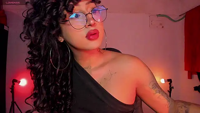 Snapshot of Heka_Prudence chatting on 06-30-26, 03:29 Heka Prudence online show from 06-30-26, 03:29
