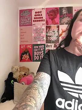 yorkshiregal online show from 04-13-26, 09:31