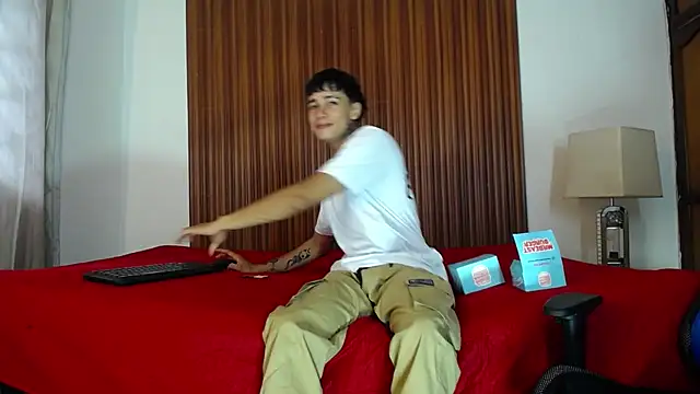 Zacktk7 online show from 12-28-24, 04:52