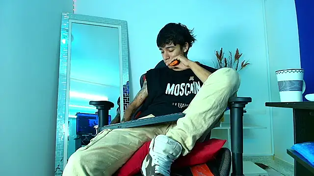 Zacktk7 online show from 02-10-25, 08:00