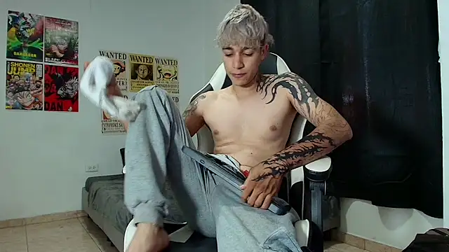 Zacktk7 online show from 03-17-25, 09:34