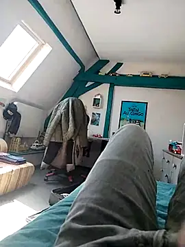 JulesG18 online show from 04-21-26, 12:44