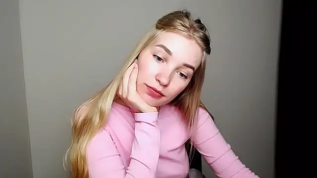 Queen ofLove online show from 03-28-26, 09:42