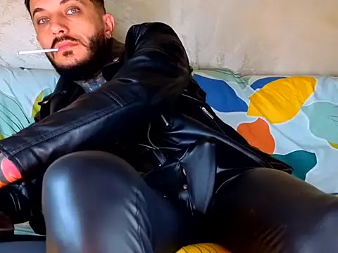 MentoXXL online show from 05-06-26, 04:08