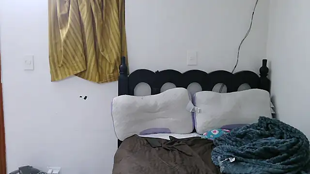 Snapshot of luxandracon23 chatting on 03-09-26, 06:34 luxandracon23 online show from 03-09-26, 06:34