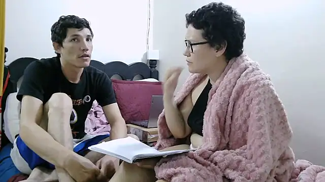 Snapshot of luxandracon23 chatting on 04-11-26, 07:45 luxandracon23 online show from 04-11-26, 07:45