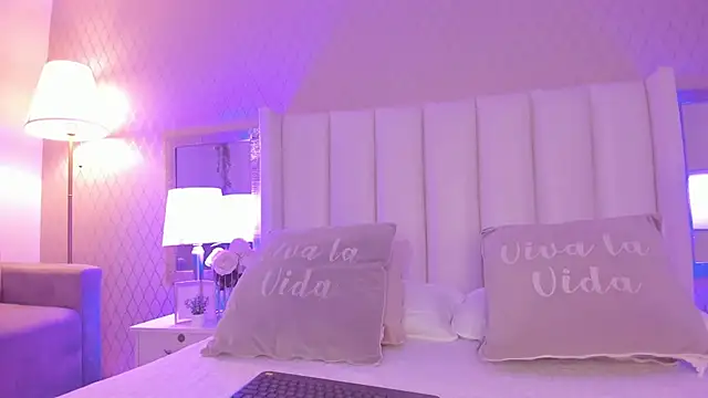 Snapshot of SophiaSmiiths_ chatting on 03-05-26, 07:54 SophiaSmiiths online show from 03-05-26, 07:54