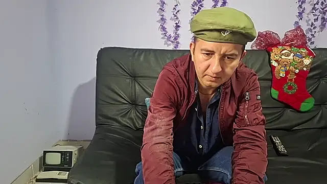 yazforeSolo online show from 11-26-25, 02:29