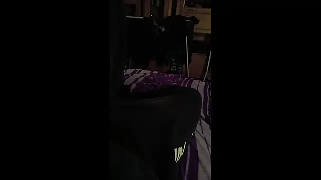 Snapshot of ich411983 chatting on 11-09-25, 09:57 ich411983 online show from 11-09-25, 09:57