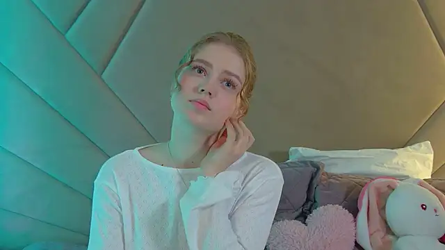 Snapshot of SelinSwarovski chatting on 03-04-26, 04:24 SelinSwarovski online show from 03-04-26, 04:24