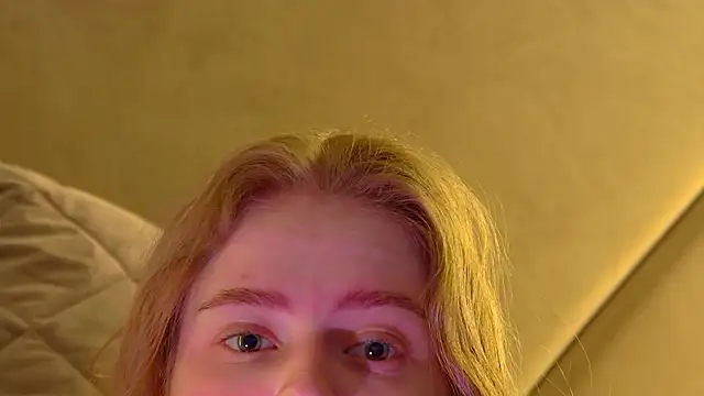 Snapshot of SelinSwarovski chatting on 03-05-26, 04:30 SelinSwarovski online show from 03-05-26, 04:30