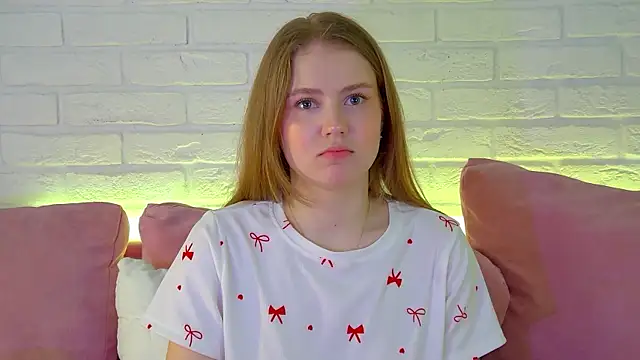 Snapshot of SelinSwarovski chatting on 03-10-26, 04:34 SelinSwarovski online show from 03-10-26, 04:34