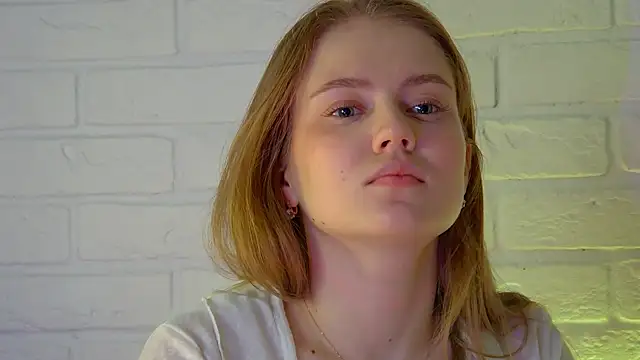 Snapshot of SelinSwarovski chatting on 03-11-26, 04:40 SelinSwarovski online show from 03-11-26, 04:40