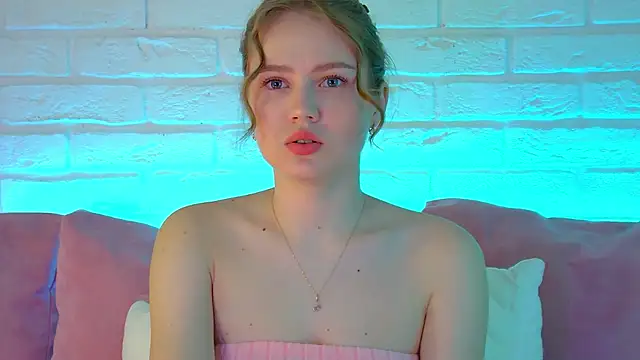 Snapshot of SelinSwarovski chatting on 03-15-26, 04:24 SelinSwarovski online show from 03-15-26, 04:24