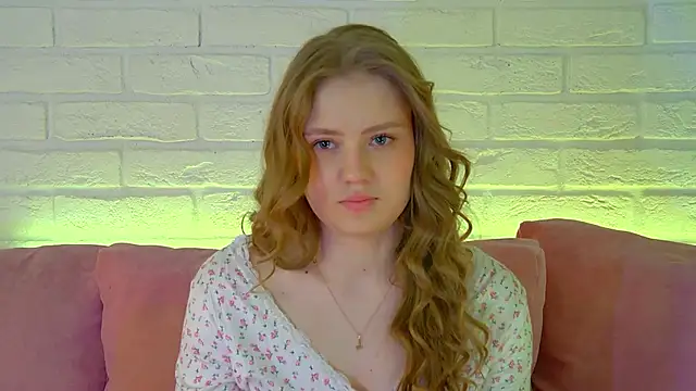 Snapshot of SelinSwarovski chatting on 03-21-26, 04:10 SelinSwarovski online show from 03-21-26, 04:10