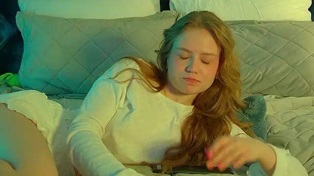 Snapshot of SelinSwarovski chatting on 03-26-26, 04:29 SelinSwarovski online show from 03-26-26, 04:29