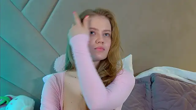 Snapshot of SelinSwarovski chatting on 03-30-26, 04:30 SelinSwarovski online show from 03-30-26, 04:30