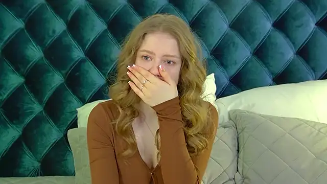 Snapshot of SelinSwarovski chatting on 04-12-26, 04:23 SelinSwarovski online show from 04-12-26, 04:23