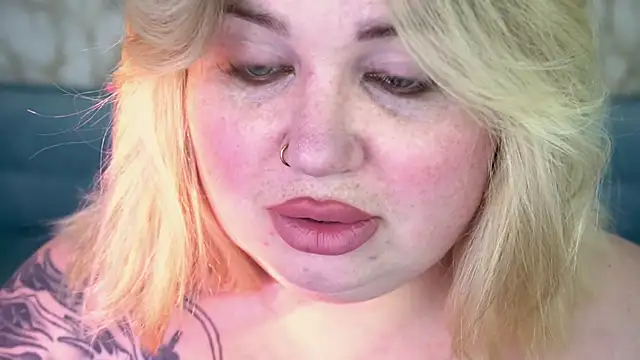 ZaraReignn online show from 04-05-26, 08:28