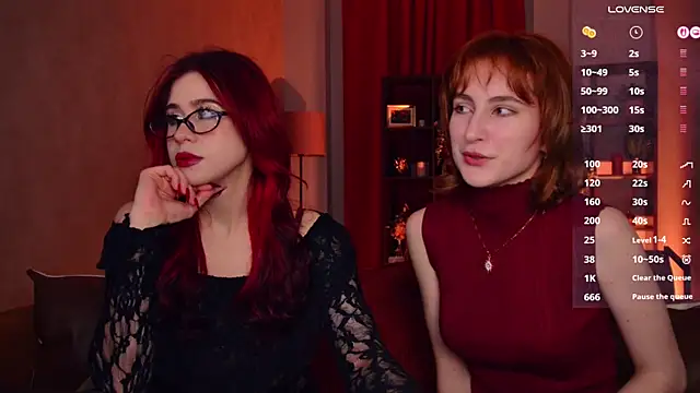 LuxRayi online show from 04-18-26, 01:09