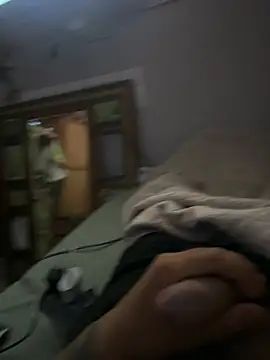 fejduyw1 online show from 02-06-26, 03:22