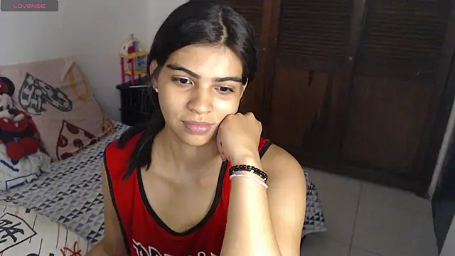 Snapshot of Pocahontas_Princess_ chatting on 07-14-26, 04:28 Pocahontas Princess online show from 07-14-26, 04:28