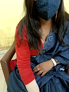 Snapshot of Simran-Kudi chatting on 12-25-24, 04:12 Simran-Kudi online show from 12-25-24, 04:12