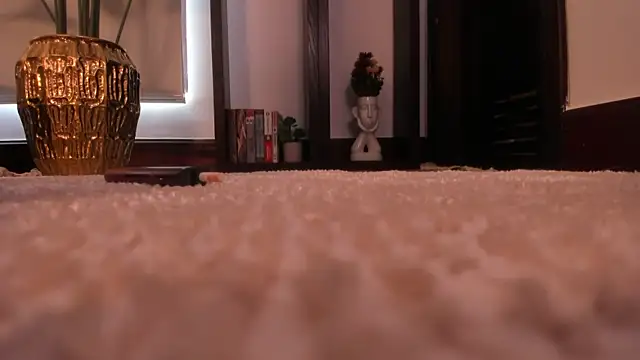 LunaMystyque online show from 04-08-26, 07:14