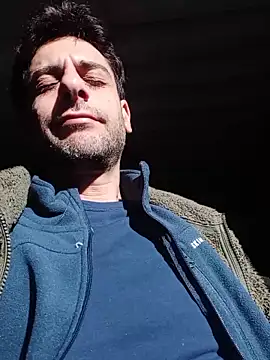 Snapshot of MrTamburine22 chatting on 02-06-26, 12:30 MrTamburine22 online show from 02-06-26, 12:30