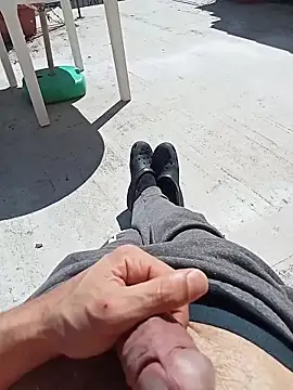 Snapshot of MrTamburine22 chatting on 03-30-26, 12:17 MrTamburine22 online show from 03-30-26, 12:17