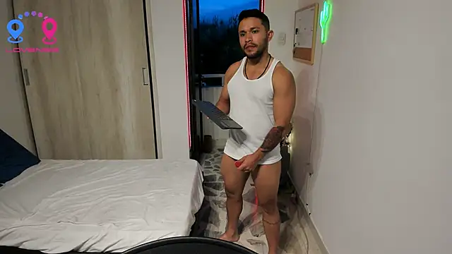 Snapshot of Travis_bakers chatting on 11-30-25, 10:47 Travis bakers online show from 11-30-25, 10:47