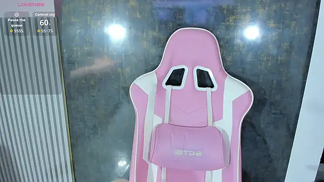 lana boomer online show from 04-04-26, 07:33