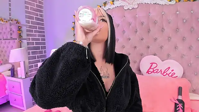 MadissonRey online show from 03-19-26, 01:04