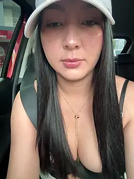 licky lu online show from 04-18-26, 09:15