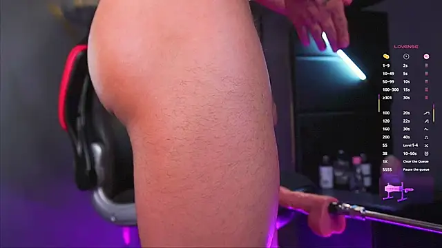 samuel boy tatoo online show from 05-27-26, 10:45