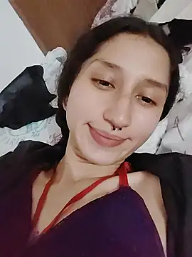 Queenjenn   online show from 06-17-26, 12:13