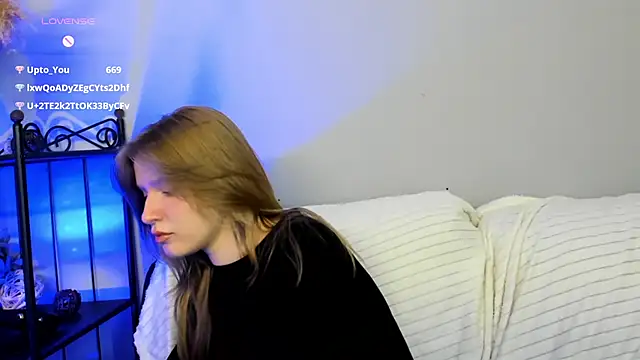 Snapshot of EvaStevs chatting on 01-06-25, 04:15 EvaStevs online show from 01-06-25, 04:15