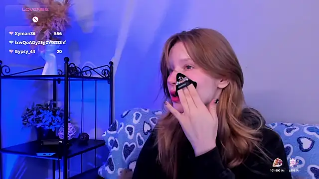 Snapshot of EvaStevs chatting on 01-25-25, 04:13 EvaStevs online show from 01-25-25, 04:13