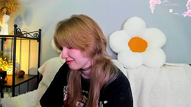 Snapshot of EvaStevs chatting on 02-16-25, 11:26 EvaStevs online show from 02-16-25, 11:26