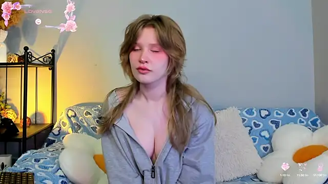 Snapshot of EvaStevs chatting on 02-22-25, 07:03 EvaStevs online show from 02-22-25, 07:03