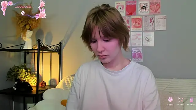 Snapshot of EvaStevs chatting on 03-09-25, 04:44 EvaStevs online show from 03-09-25, 04:44