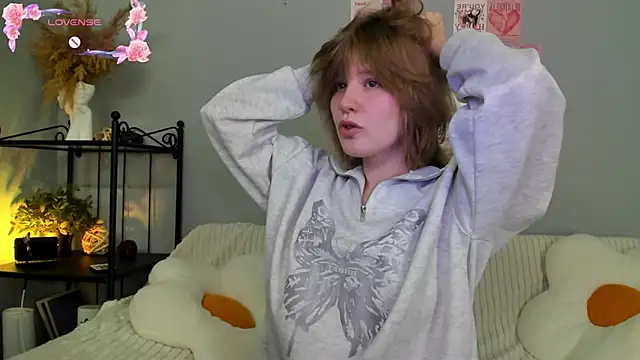 Snapshot of EvaStevs chatting on 03-13-25, 10:43 EvaStevs online show from 03-13-25, 10:43