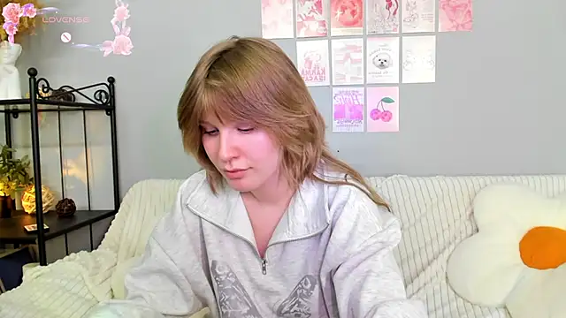 Snapshot of EvaStevs chatting on 03-14-25, 02:53 EvaStevs online show from 03-14-25, 02:53