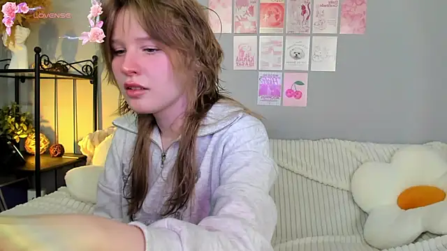 Snapshot of EvaStevs chatting on 03-15-25, 02:45 EvaStevs online show from 03-15-25, 02:45