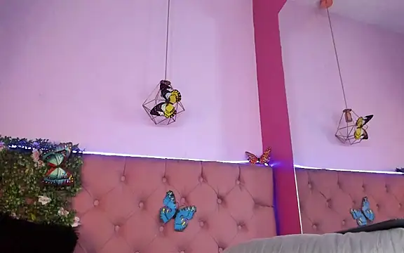 Anastasia Whitee online show from 01-31-25, 03:33