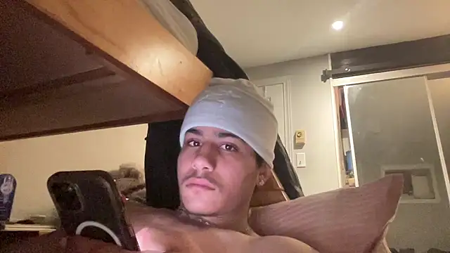 johnycash21 online show from 04-15-26, 07:15