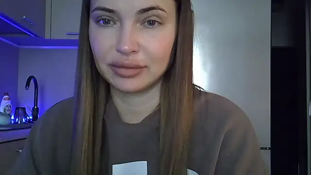 Lucky Anna online show from 04-14-26, 12:11