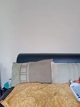 Lunavega1 online show from 02-11-26, 04:12