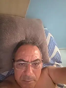 Snapshot of abdelhak33 chatting on 03-21-26, 06:44 abdelhak33 online show from 03-21-26, 06:44